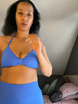 Saskia xx online show from May 2026 10:20:02 AM