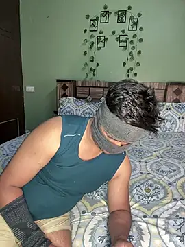 Snapshot of your_bhabhi_love chatting on May 2026 05:21:02 PM your bhabhi love online show from May 2026 05:21:02 PM