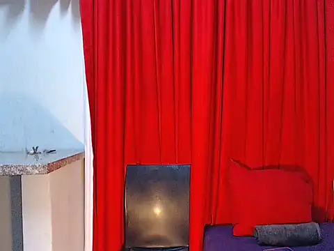 DarkDivva18 online show from May 2026 01:03:01 AM