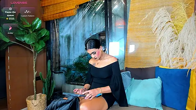 Snapshot of Sienna_Dark chatting on June 2026 08:52:02 PM Sienna Dark online show from June 2026 08:52:02 PM