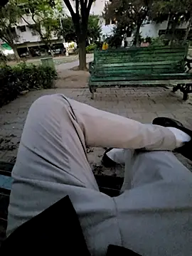 Goravdesiland online show from April 2026 01:41:02 PM