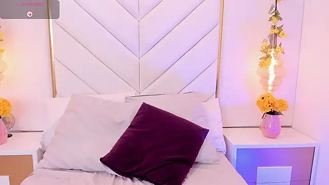 RosseSoler online show from April 2026 01:11:02 AM