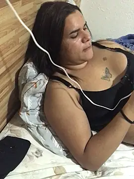 Gabrielaparaiso online show from May 2026 11:43:02 PM