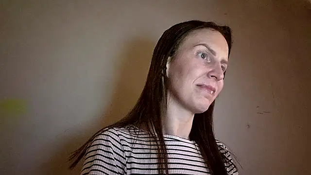 AnnaTight online show from April 2026 08:28:01 PM