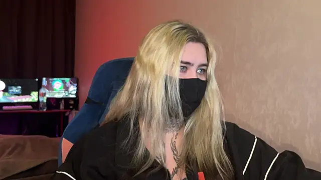 Xtoni  online show from March 2026 08:38:01 PM