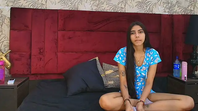 Snapshot of strawberrymia68_ chatting on June 2026 11:37:02 AM strawberrymia68 online show from June 2026 11:37:02 AM