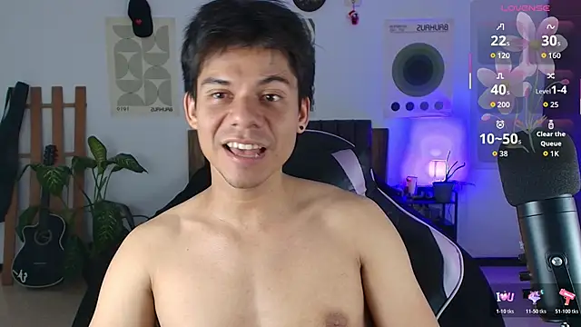 Snapshot of Kain_davee chatting on March 2026 01:42:02 AM Kain davee online show from March 2026 01:42:02 AM