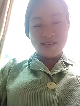 Snapshot of Yuhi3d chatting on April 2026 08:12:01 AM Yuhi3d online show from April 2026 08:12:01 AM