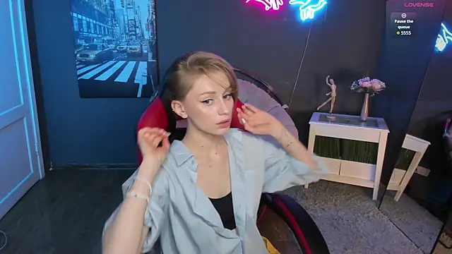 Mickey Milk online show from April 2026 02:12:02 PM