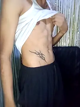 Elio2534 online show from March 2026 07:32:01 PM