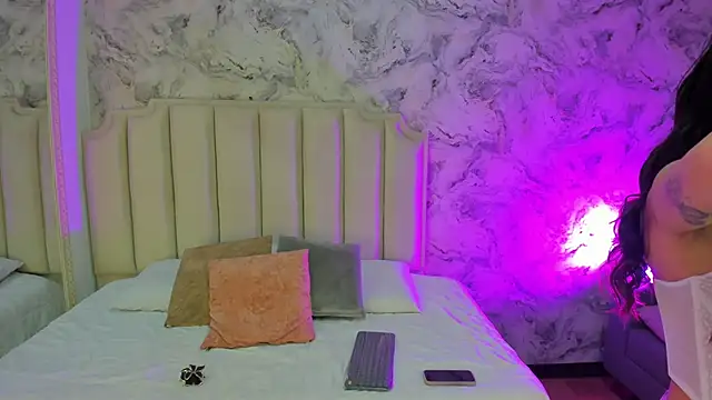 Tamara Ferrer online show from March 2026 11:21:01 AM