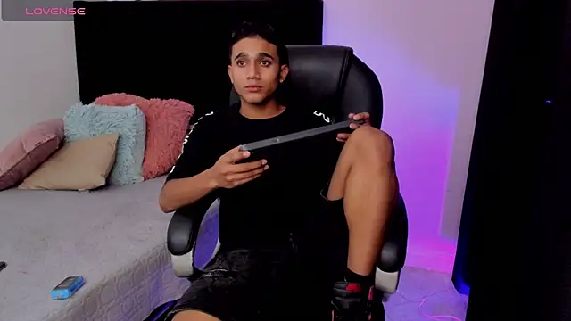 Morgan Bladee online show from March 2026 11:13:01 AM