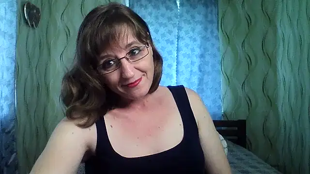 Snapshot of Alisaprice077 chatting on June 2026 09:01:02 AM Alisaprice077 online show from June 2026 09:01:02 AM