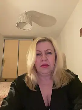 JanieLight53 online show from June 2026 09:16:01 PM