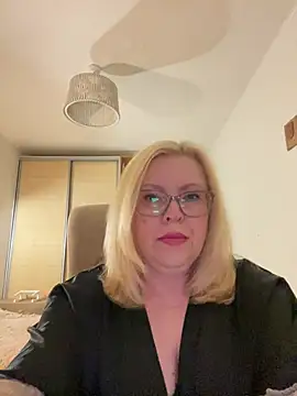JanieLight53 online show from July 2026 07:27:02 PM