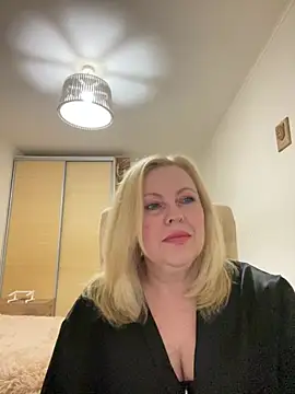 JanieLight53 online show from July 2026 07:08:02 PM