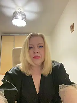 JanieLight53 online show from July 2026 07:27:02 PM