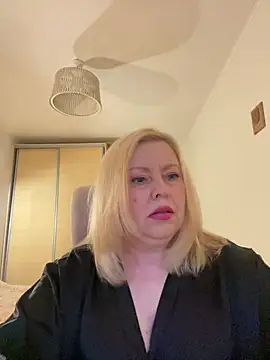 JanieLight53 online show from July 2026 06:22:01 PM