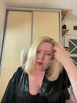 JanieLight53 online show from July 2026 09:54:01 PM