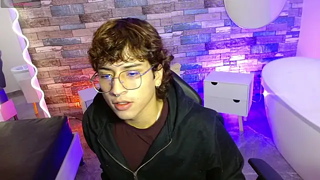 Snapshot of JUSTIN_TAY1 chatting on March 2026 03:12:02 AM JUSTIN TAY1 online show from March 2026 03:12:02 AM