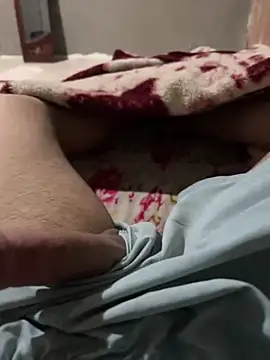 mohamed2113 online show from April 2026 07:17:02 PM