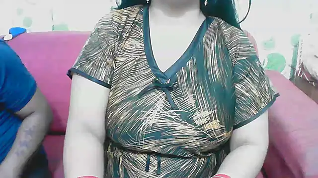 Snapshot of hard_to_do__ chatting on June 2026 01:44:02 PM hard to do online show from June 2026 01:44:02 PM