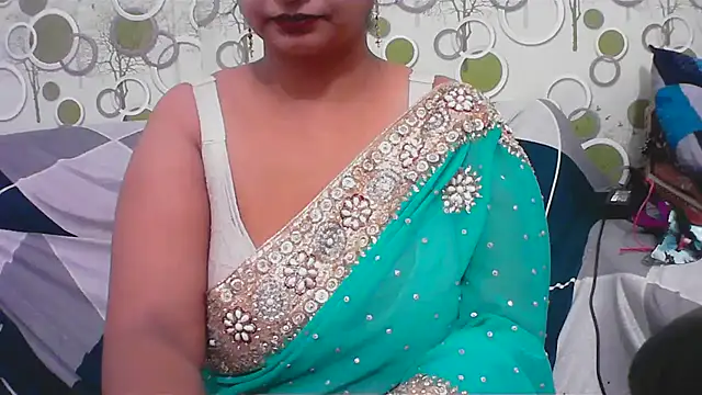Snapshot of hard_to_do__ chatting on July 2026 03:45:02 PM hard to do online show from July 2026 03:45:02 PM