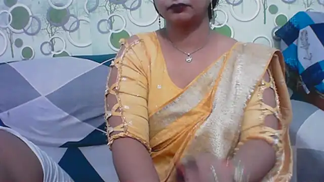 Snapshot of hard_to_do__ chatting on July 2026 05:48:02 PM hard to do online show from July 2026 05:48:02 PM