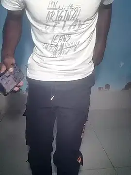 Snapshot of blackhemmar chatting on May 2026 11:13:02 PM blackhemmar online show from May 2026 11:13:02 PM