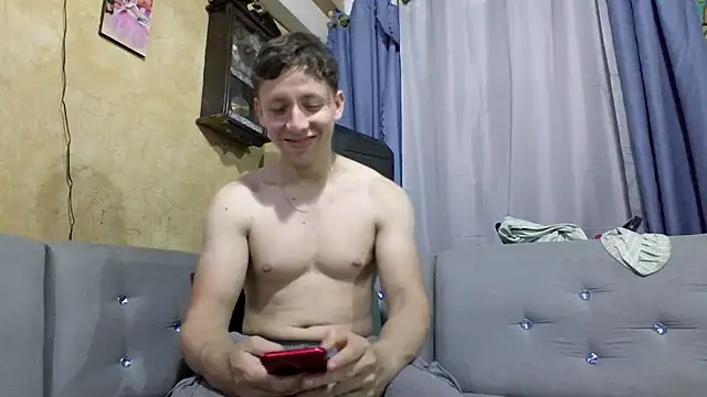 paulcevallos05 online show from June 2026 11:58:01 PM