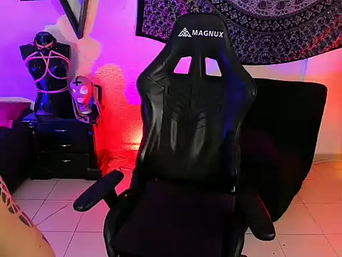 OnixWitch777 online show from April 2026 04:07:01 PM