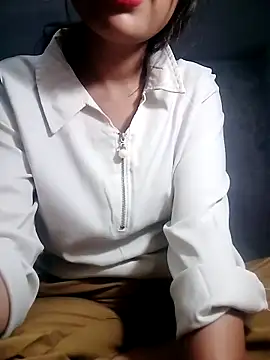 Snapshot of Divya3107 chatting on March 2026 04:24:02 AM Divya3107 online show from March 2026 04:24:02 AM