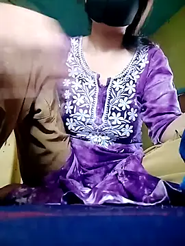 Snapshot of Divya3107 chatting on April 2026 02:56:01 AM Divya3107 online show from April 2026 02:56:01 AM