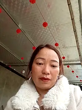 Yellow-pink online show from March 2026 11:10:01 AM