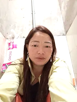 Yellow-pink online show from April 2026 11:29:02 PM