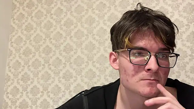 Snapshot of niksikor chatting on April 2026 03:24:02 PM niksikor online show from April 2026 03:24:02 PM