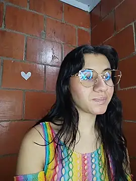 Snapshot of Amanda_x1 chatting on July 2026 08:37:01 PM Amanda x1 online show from July 2026 08:37:01 PM