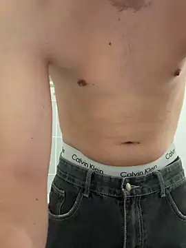 Hommemysterieux online show from March 2026 08:36:02 PM