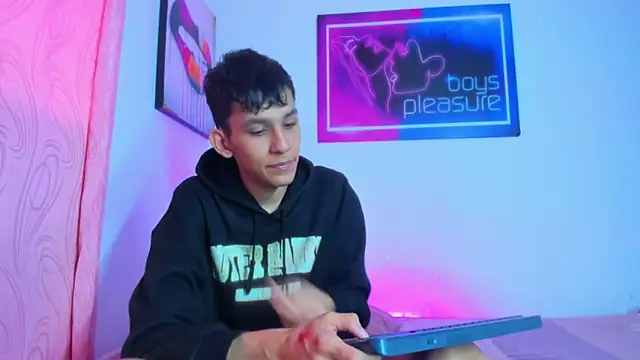 Desire Boys1 online show from April 2026 06:56:02 PM