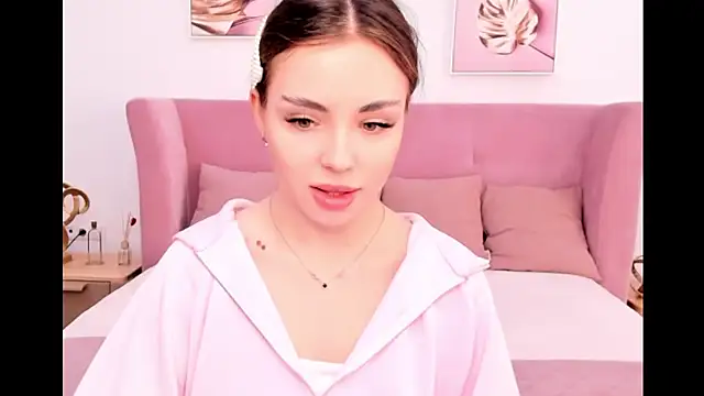 MyEvelin online show from May 2026 03:36:01 AM