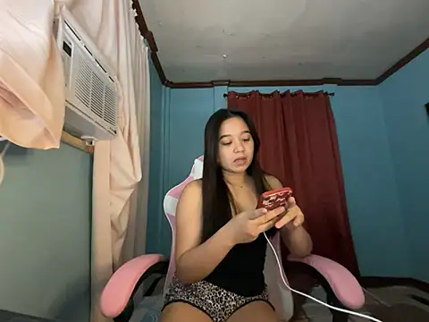 Snapshot of pinay_celebrity chatting on June 2026 04:39:02 PM pinay celebrity online show from June 2026 04:39:02 PM