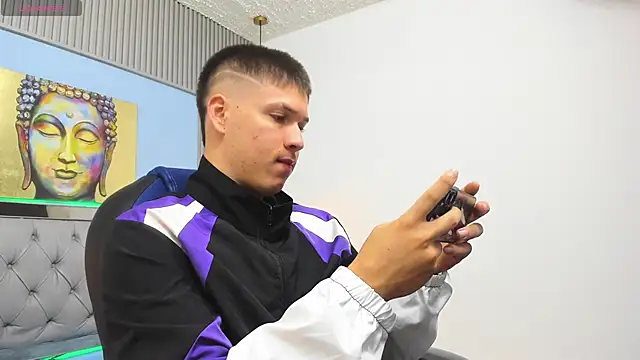 AlessandroFranco online show from June 2026 01:36:01 PM