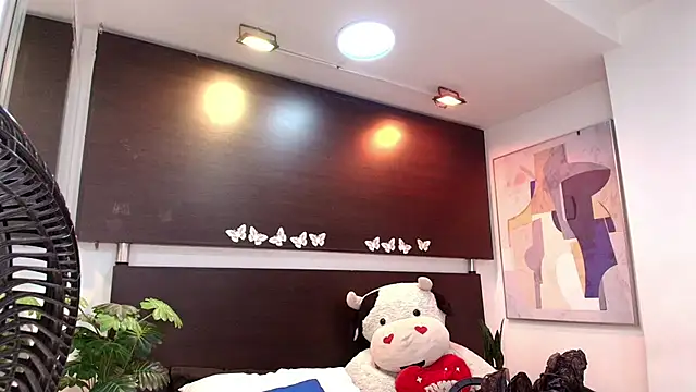 Gabriela meow online show from May 2026 12:34:02 PM