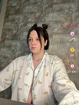 Snapshot of HubbaBaby chatting on June 2026 06:08:02 PM HubbaBaby online show from June 2026 06:08:02 PM