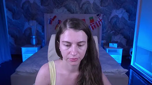 Snapshot of LittleJulii chatting on July 2026 07:18:02 PM LittleJulii online show from July 2026 07:18:02 PM
