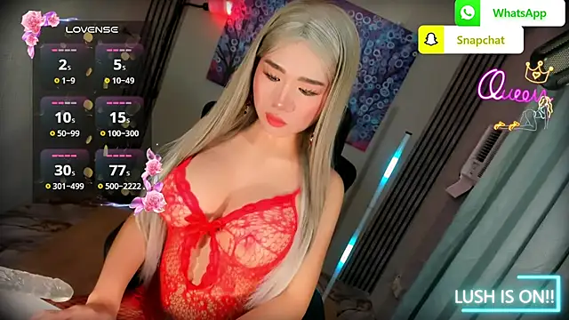 xBigSurpriseLorainex online show from May 2026 04:39:01 PM