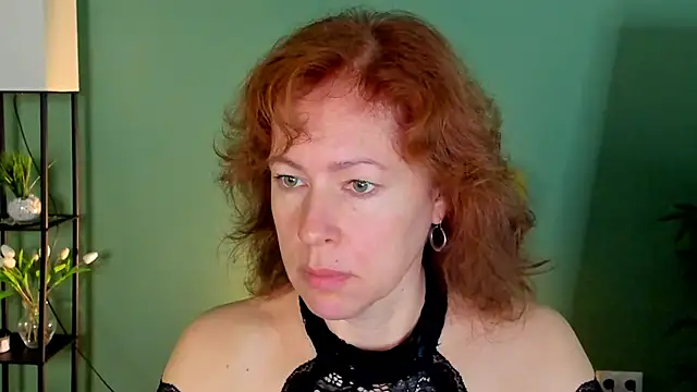 Snapshot of LeticiaRomano chatting on June 2026 03:56:01 AM LeticiaRomano online show from June 2026 03:56:01 AM