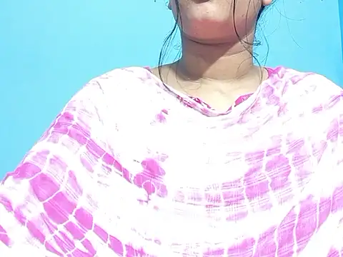 Emma 4433 online show from April 2026 05:29:01 PM