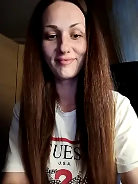 Snapshot of LunaCrystall chatting on March 2026 04:29:01 PM LunaCrystall online show from March 2026 04:29:01 PM