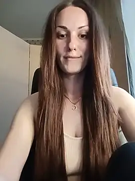 LunaCrystall online show from May 2026 04:00:01 PM